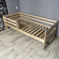 Кровать Ecodrev Классик с бортиком без ящиков (лак)